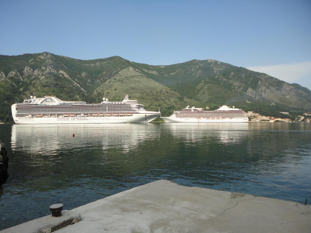 Apartment The Sea Coast Kotor Exterior foto